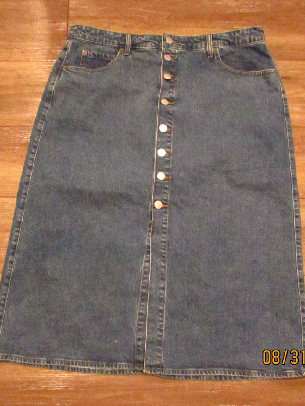 UNIVERSAL THREAD DENIM SKIRT SIZE 17